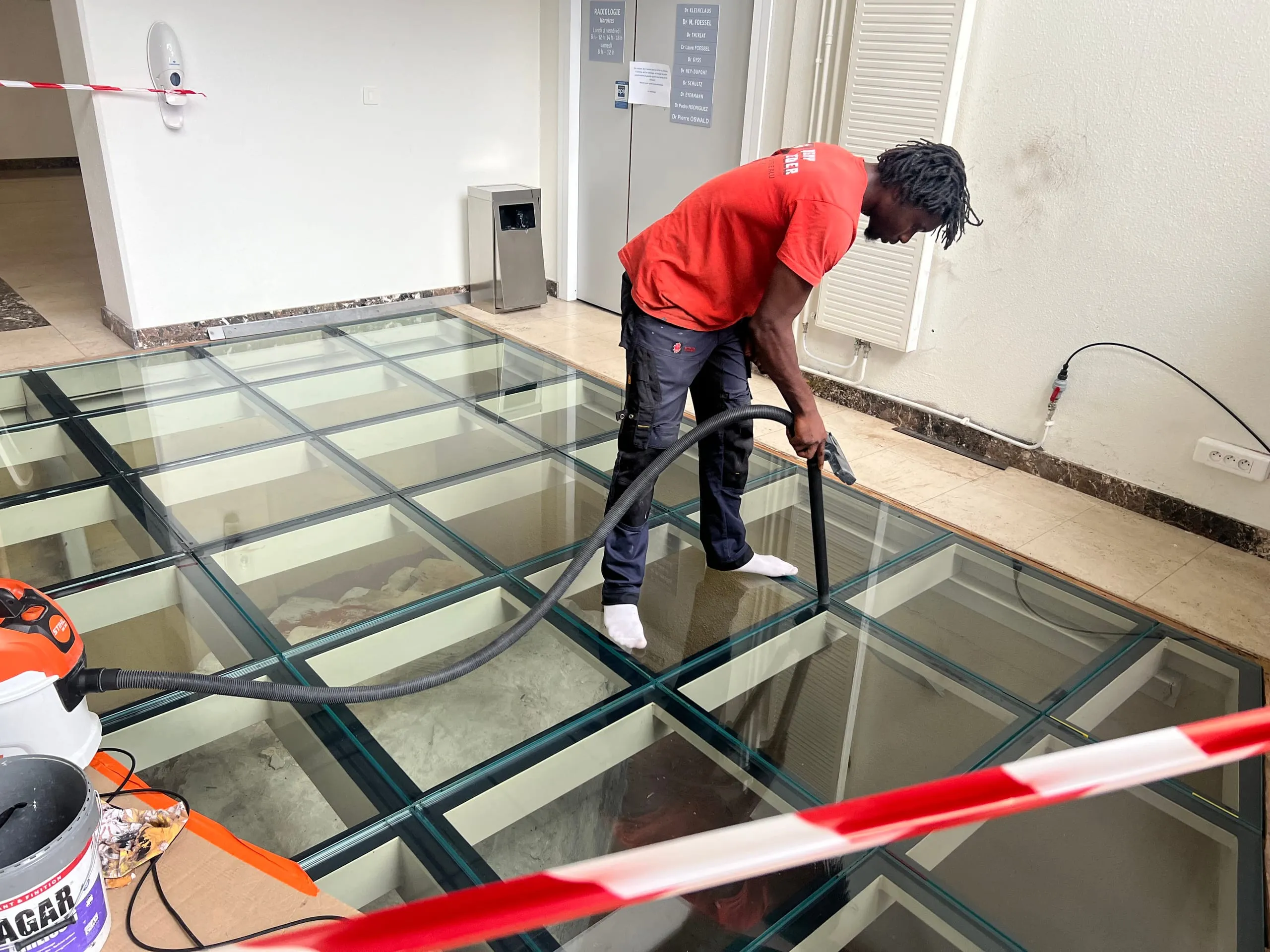 Plancher vitré sur ossature métallique